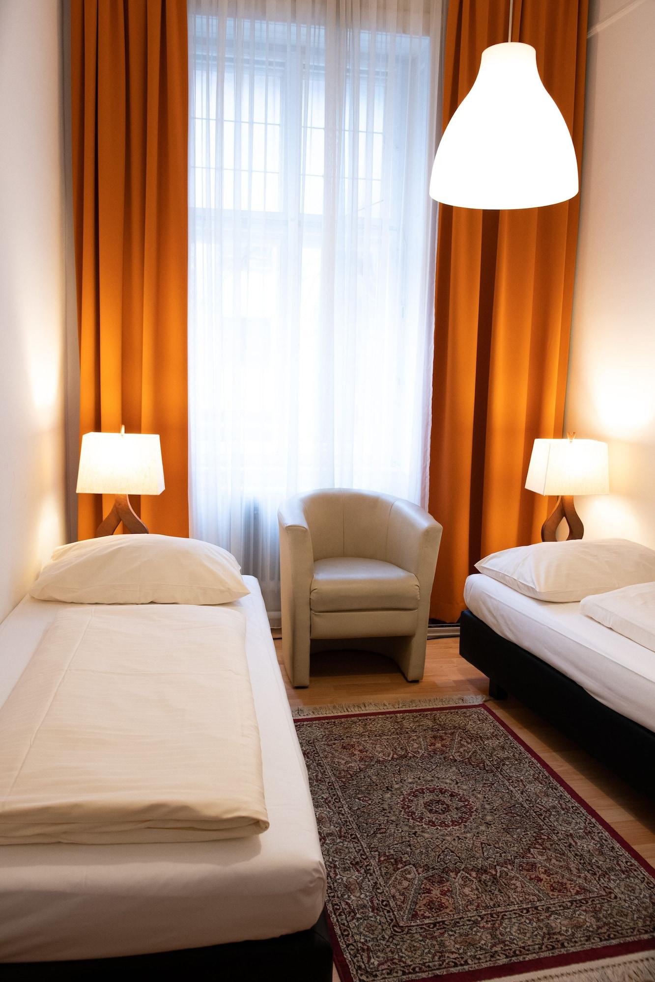 Pension Hotel Mariahilf Vienna Luaran gambar