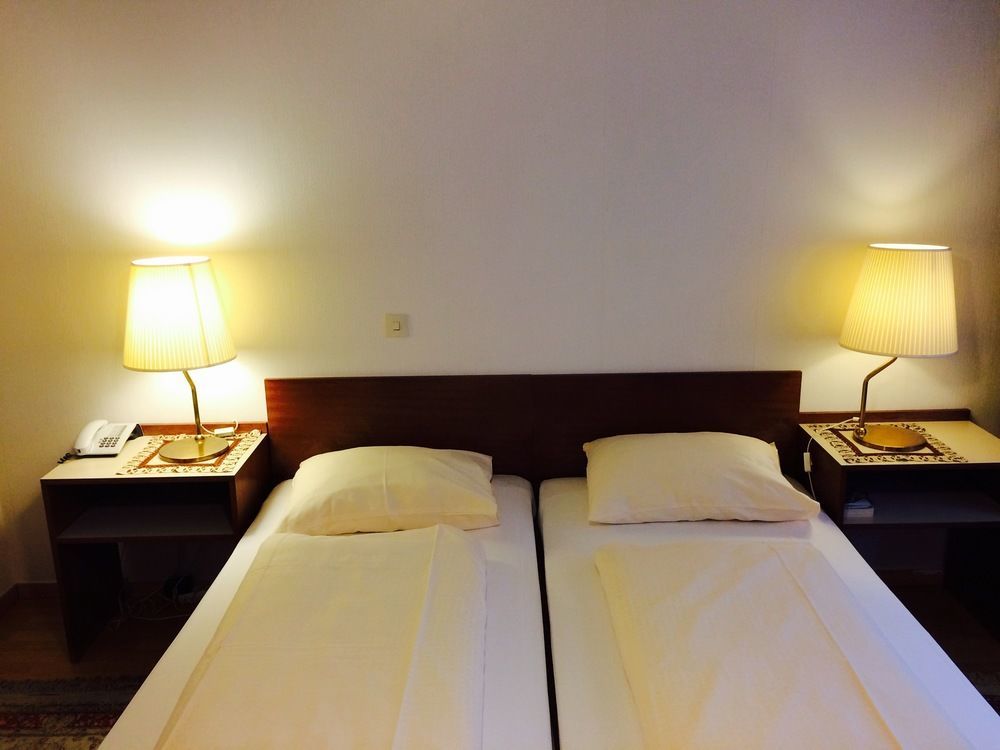 Pension Hotel Mariahilf Vienna Luaran gambar