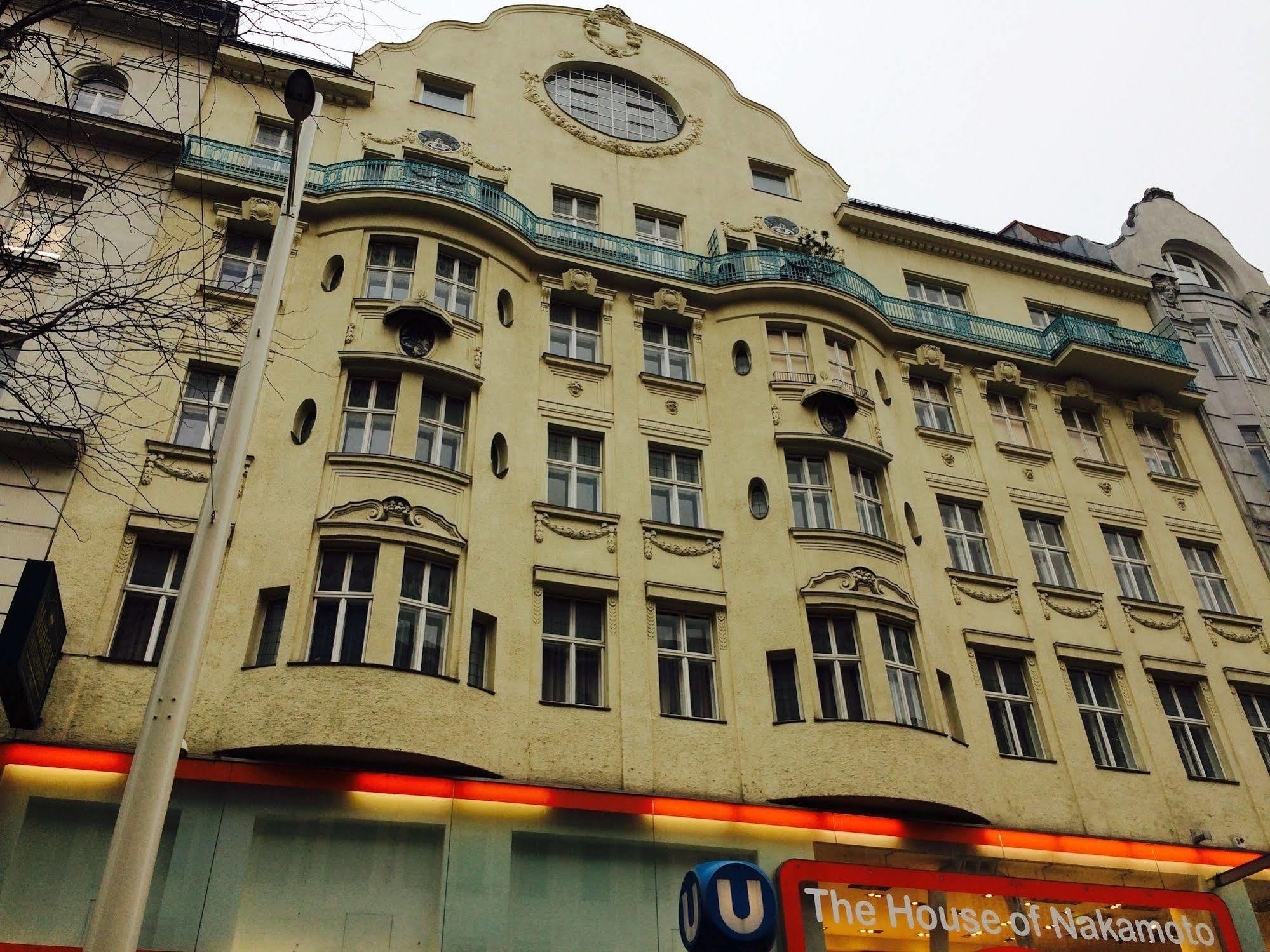 Pension Hotel Mariahilf Vienna Luaran gambar